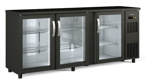 ¡Descubre la Vitrina Exhibidora Refrigerada Grande, el complemento perfecto para resaltar tus productos envasados y bebidas! Diseñada para impresionar, este refrigerador exhibidor horizontal